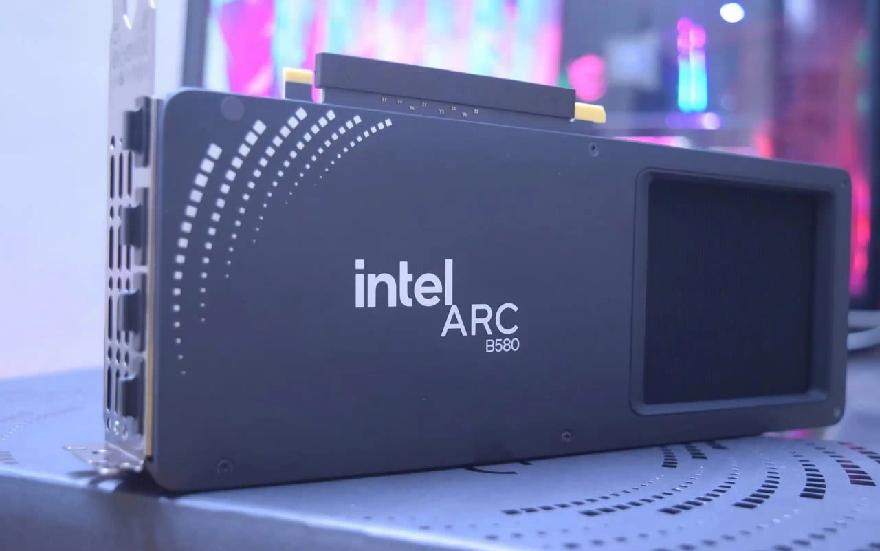 Новая видеокарта Intel Arc от MaxSun сможет работать с SSD